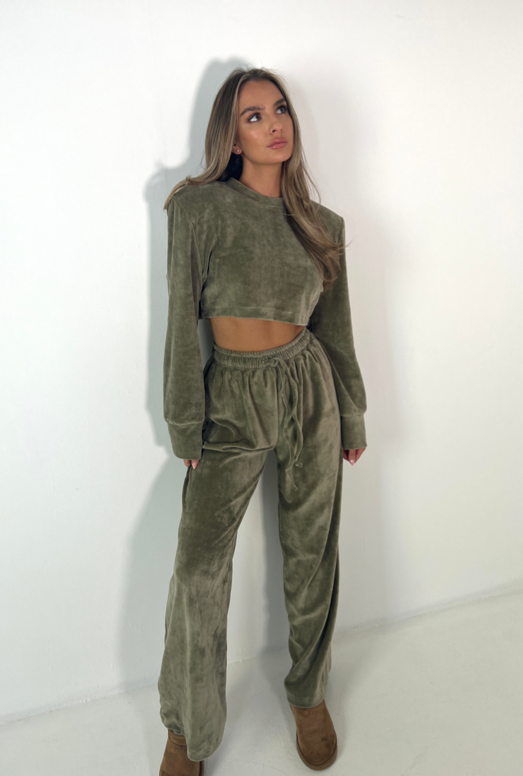 ALEXA Wide Leg Joggers Set