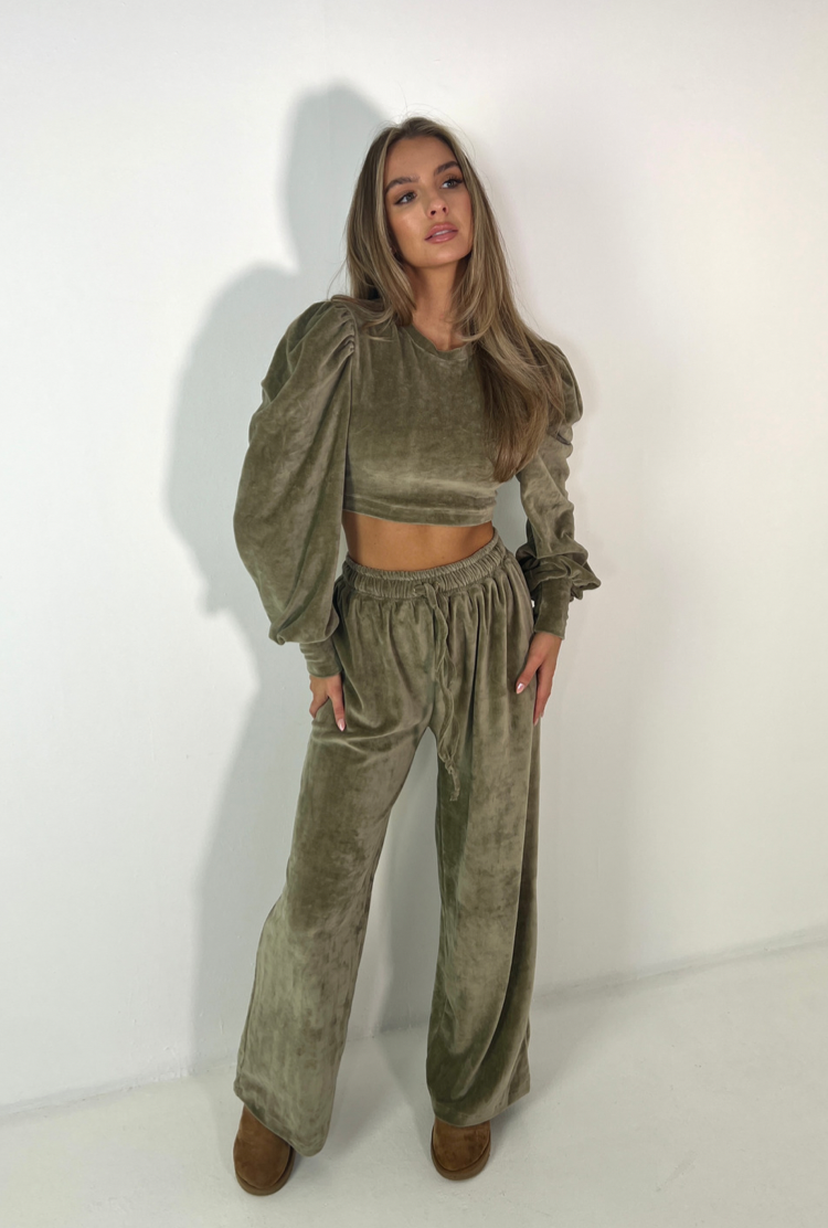 FREYA Wide Leg Joggers Set